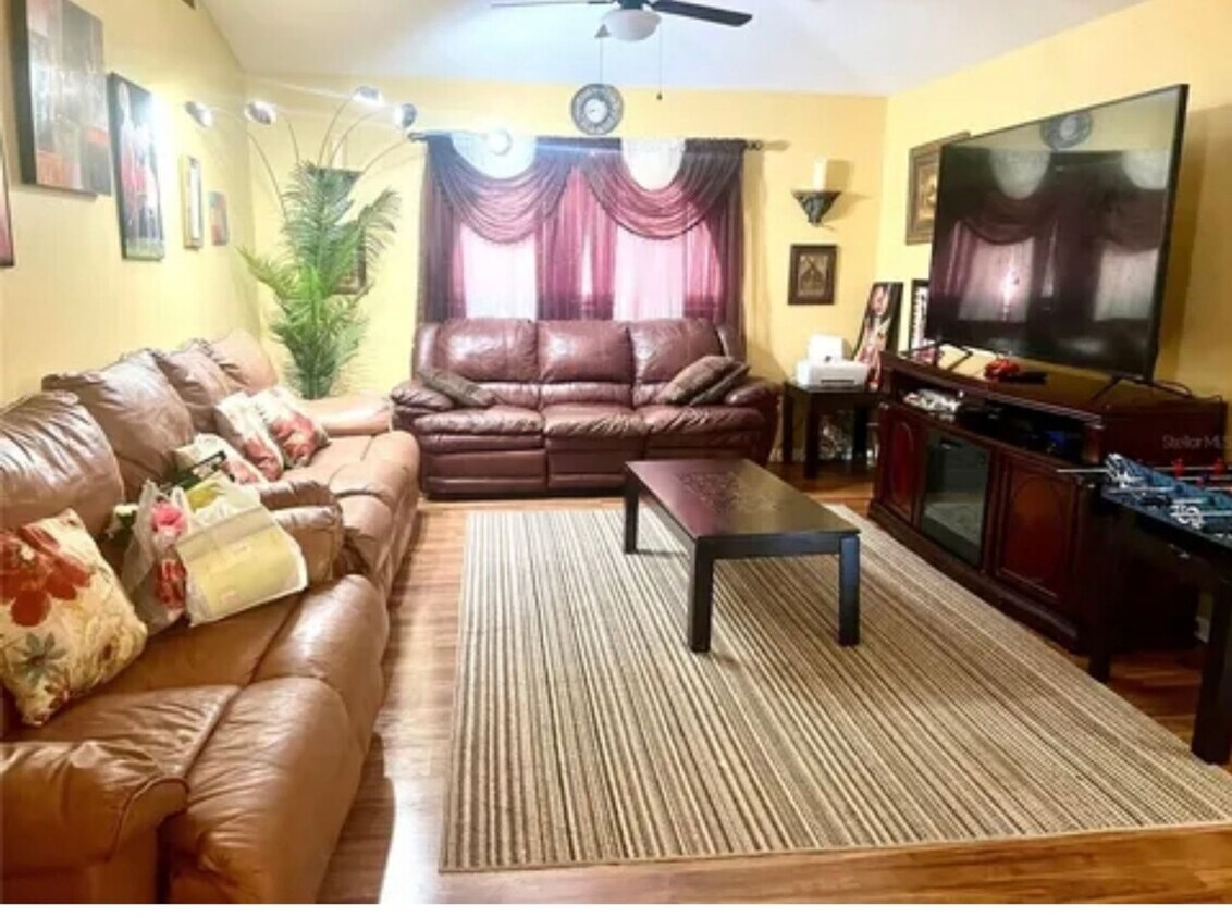 Primary Photo - Spacious 4BR House in Ocala