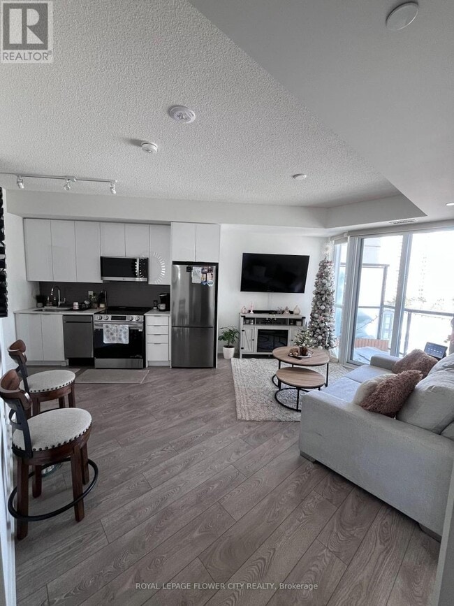 Photo du bâtiment - 225 Malta Ave.