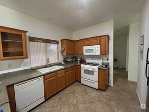 Building Photo - 1769 W Columbia Way