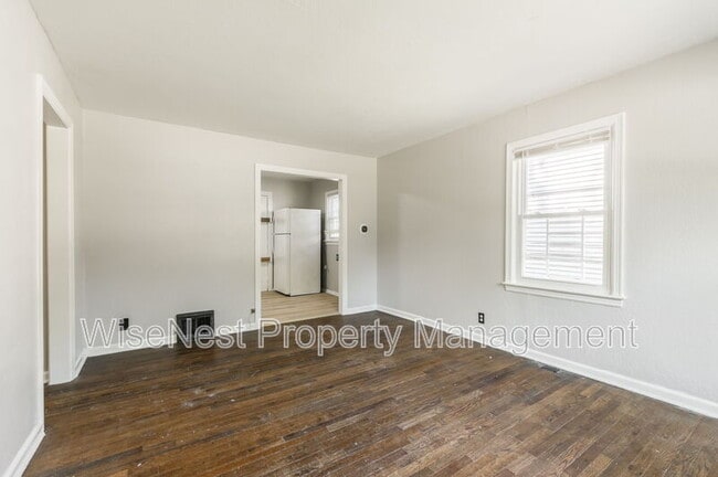 Foto del edificio - 5760 College Ave