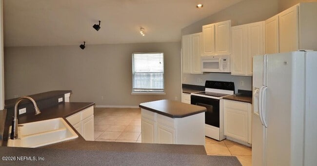 Building Photo - 1117 Ajuga Ct