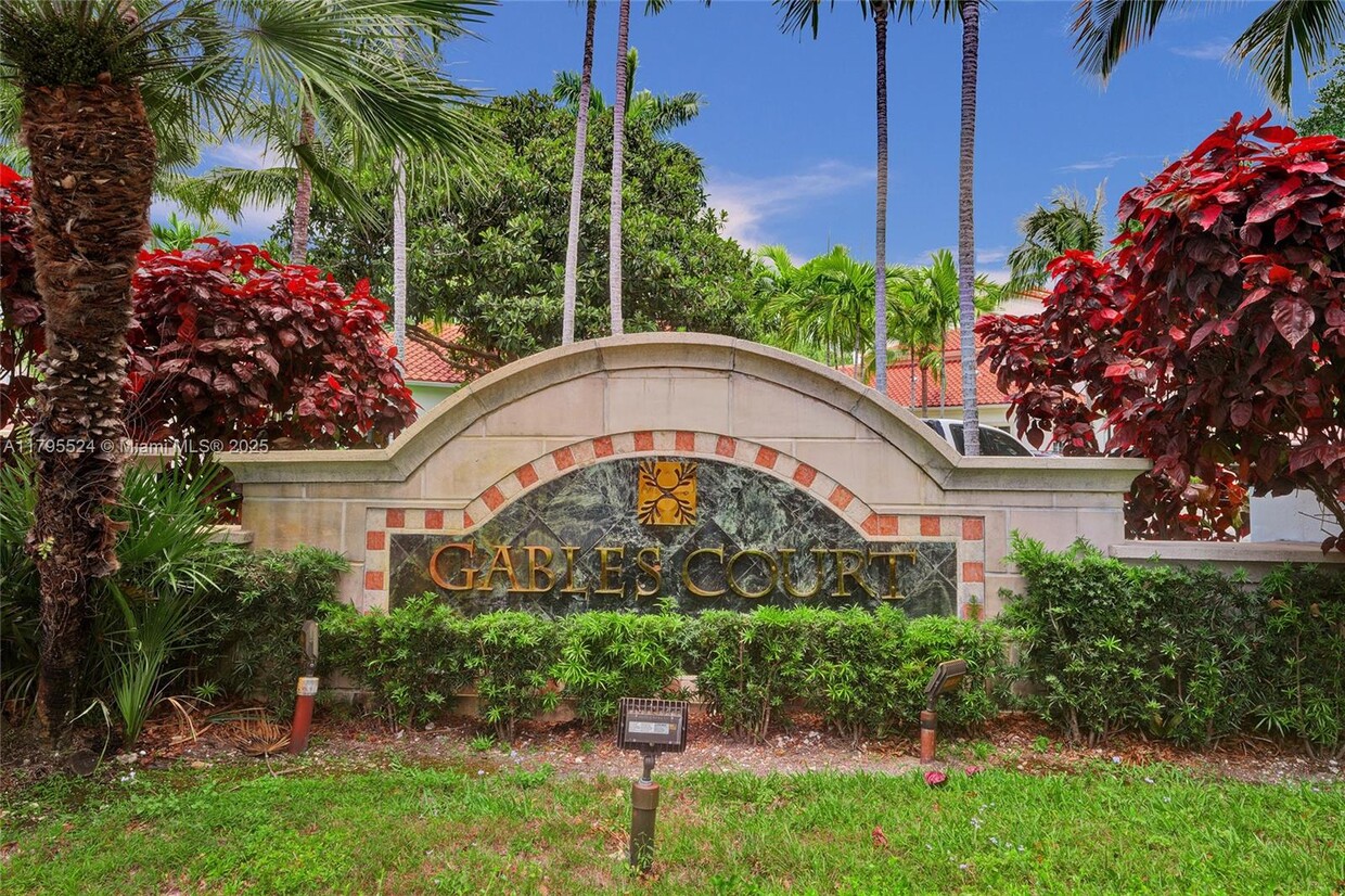 Foto principal - 6841 SW 44th St