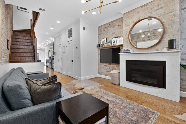 Building Photo - 926 Park Ave