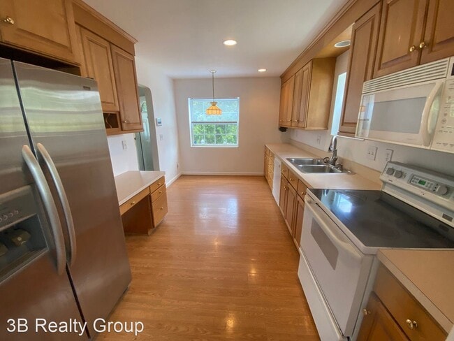 Building Photo - 4 br, 1.5 bath House - 5156 Valley Ridge Rd.