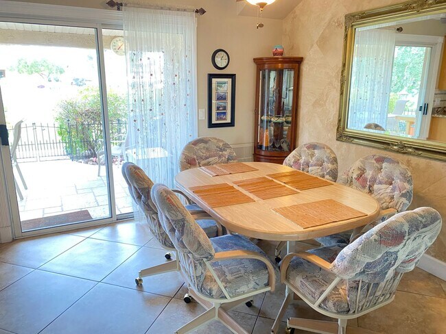 Foto del edificio - 561 Leisure World