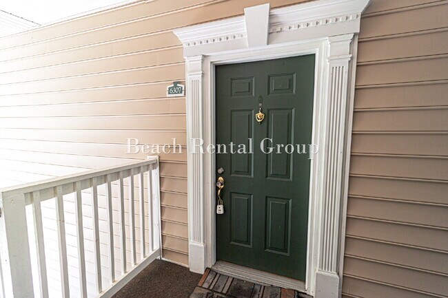 Foto del edificio - Open and Inviting End Unit
