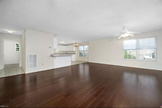 Building Photo - 2557 Oconee Ave