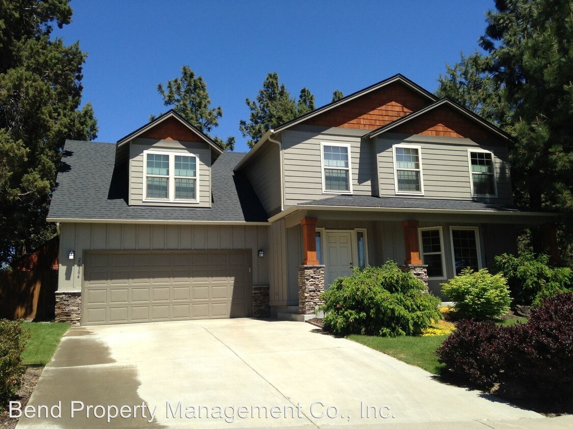 3 br, 2.5 bath House 20584 Conifer Ave. House Rental in Bend, OR