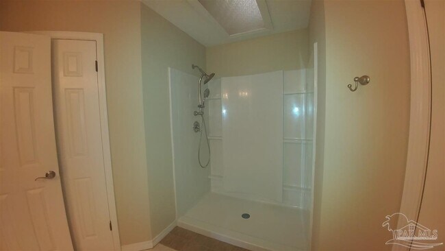 Building Photo - 10941 Oak Valley Dr