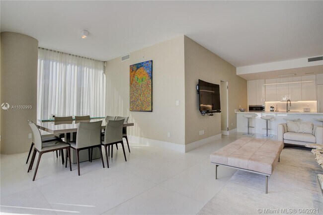 Foto del edificio - 801 South Pointe Dr