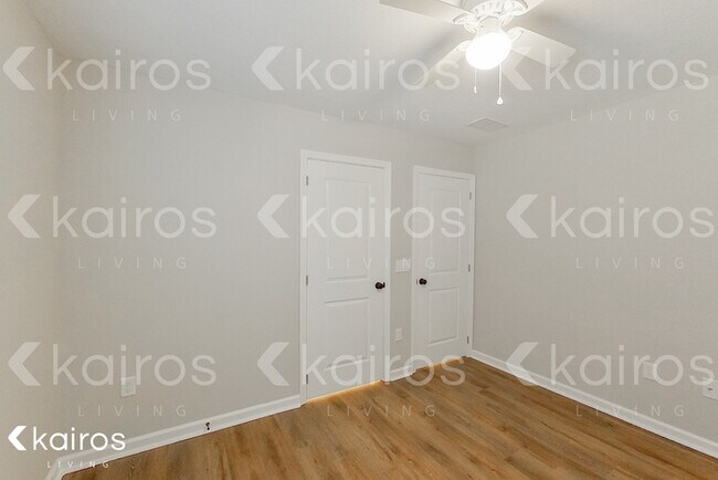 Building Photo - 176 Cottage Grove Rd.