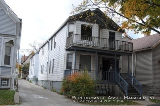 Primary Photo - 1 bedroom in Milwaukee WI 53204