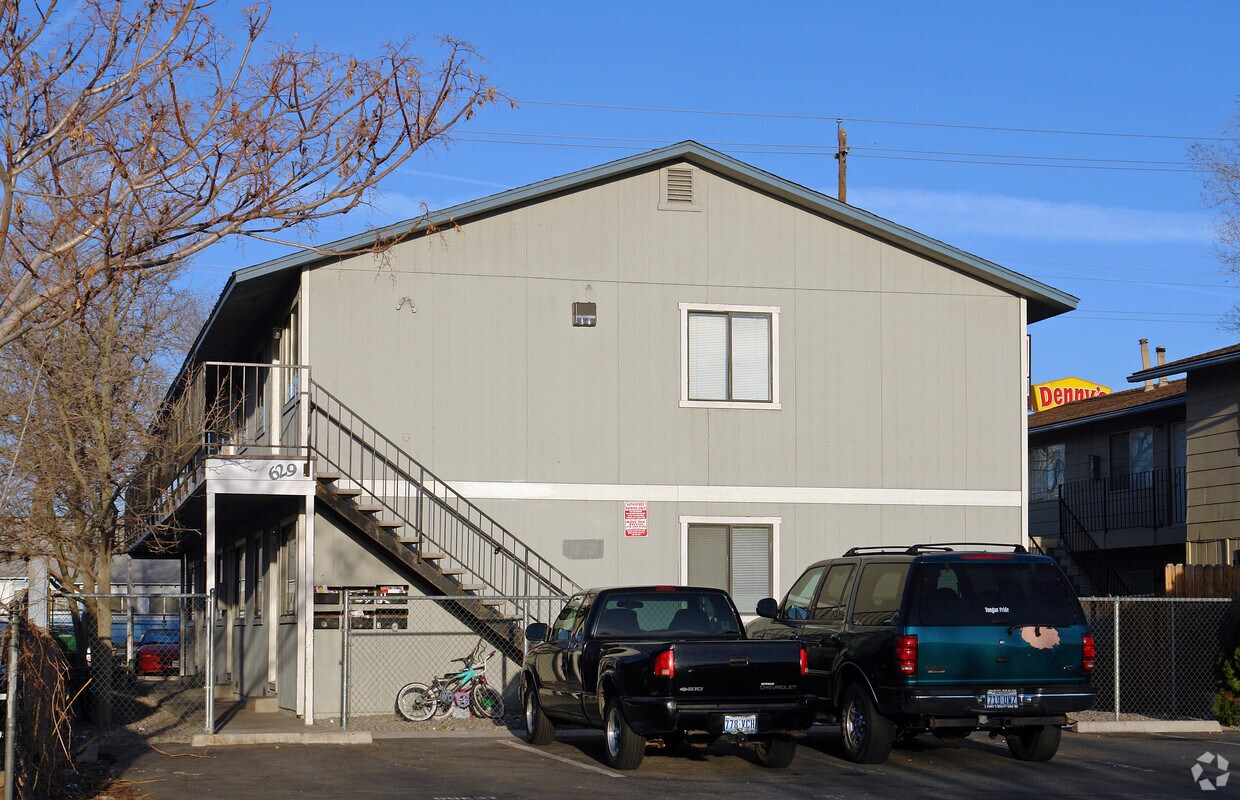 Building Photo - 629 Spokane St