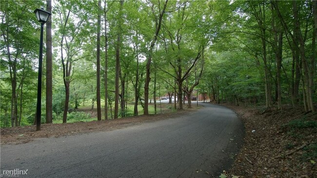 Building Photo - 1 br, 1 bath  - 3300 Starlight Dr Apt 5
