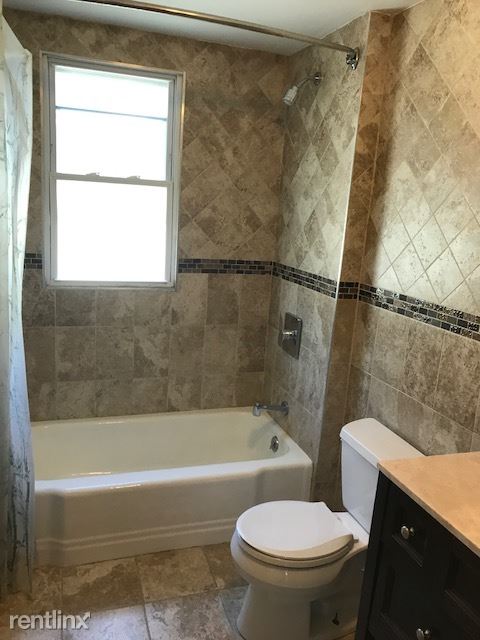 Foto del edificio - 1446 Ella T Grasso Blvd