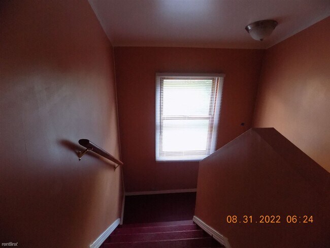 Foto del edificio - 4 br, 1.5 bath House - 5404 E 9 Mile Rd