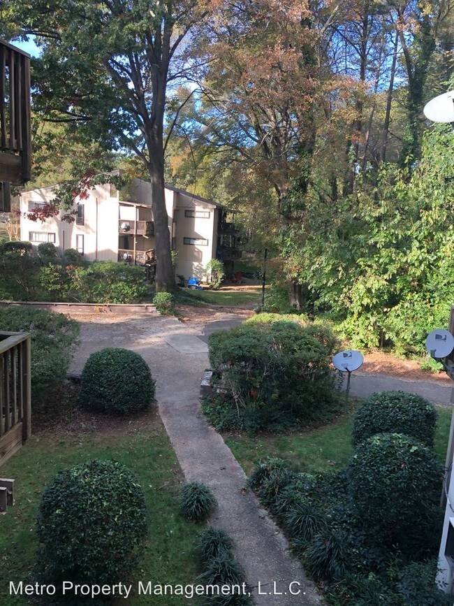 Foto del edificio - 5014 Flint Ridge Pl