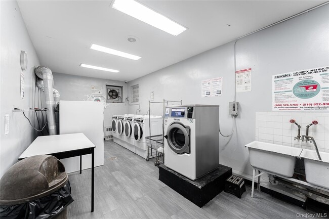 Foto del edificio - 1199 E 53rd St