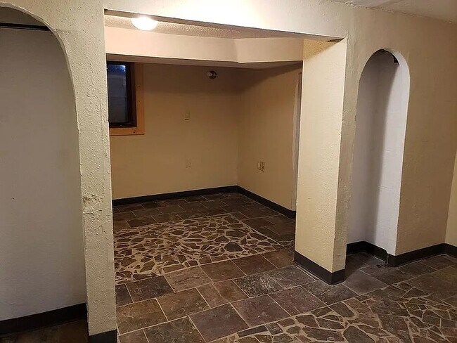 Foto del edificio - 423 N 8th St
