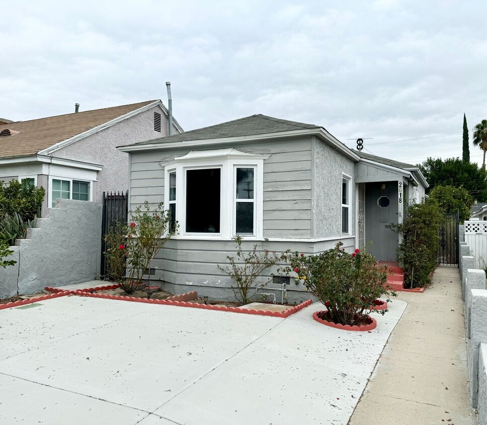 Primary Photo - Beautifully upgraded and remodeled 1 bedro...