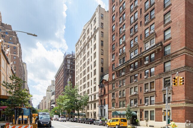 Building Photo - Umbria Apartments
