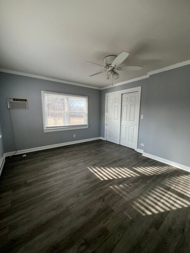 Building Photo - 206 Raupp Blvd