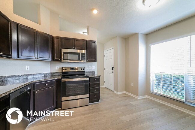 Foto del edificio - 1040 Condor Dr