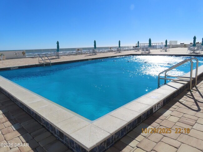 Foto del edificio - 3047 S Atlantic Ave