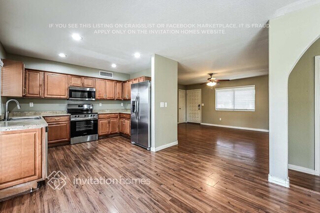 Building Photo - 3329 W Runion Dr