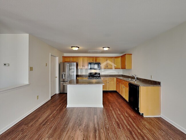 Foto del edificio - 751 Skywatch Lane