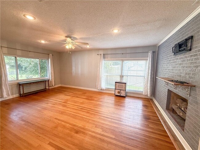 Building Photo - 2772 N Grafhill Dr