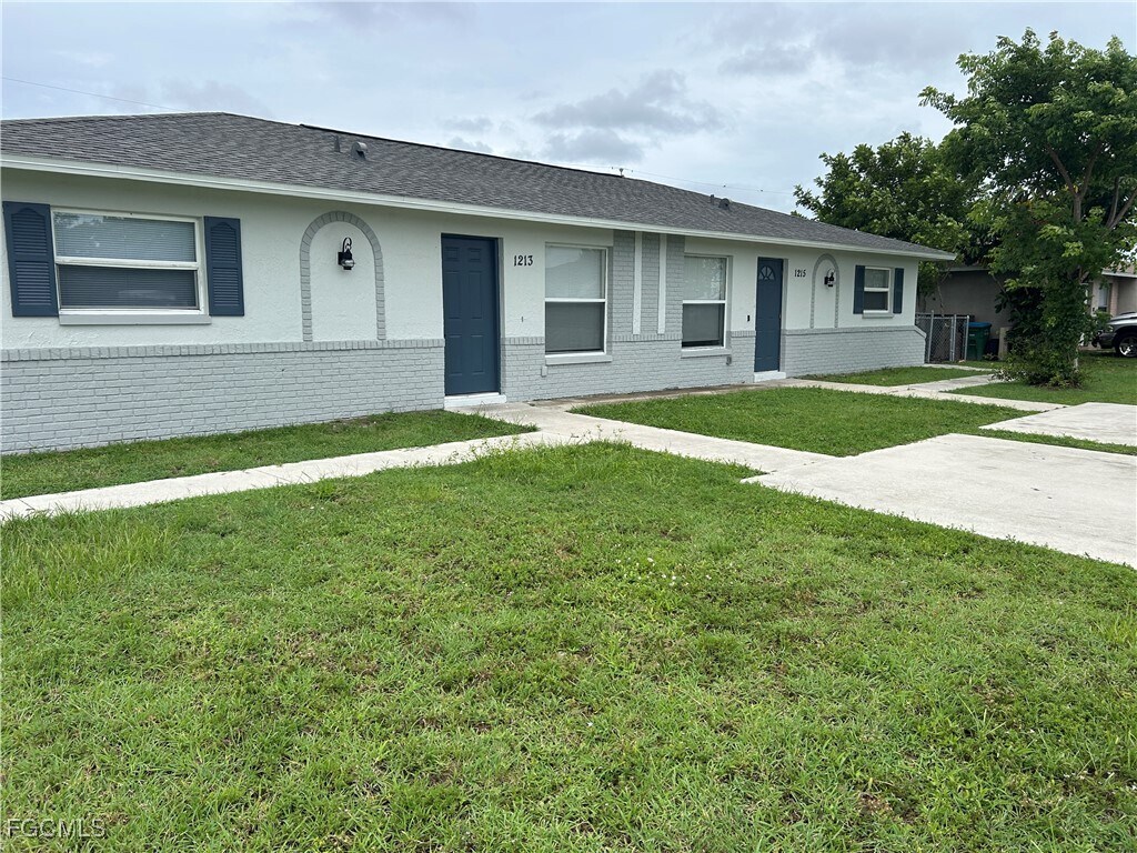 Foto principal - 1213 NE 8th Terrace