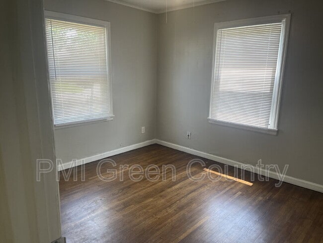 Building Photo - 2708 N Boston Pl