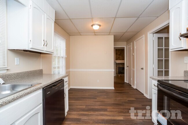 Foto del edificio - 1686 Underwood Dr SE