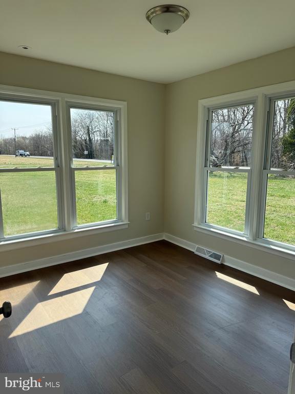 Building Photo - 10421 Tidewater Trail