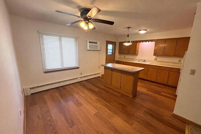 Foto del edificio - 2406 Fremont Ave