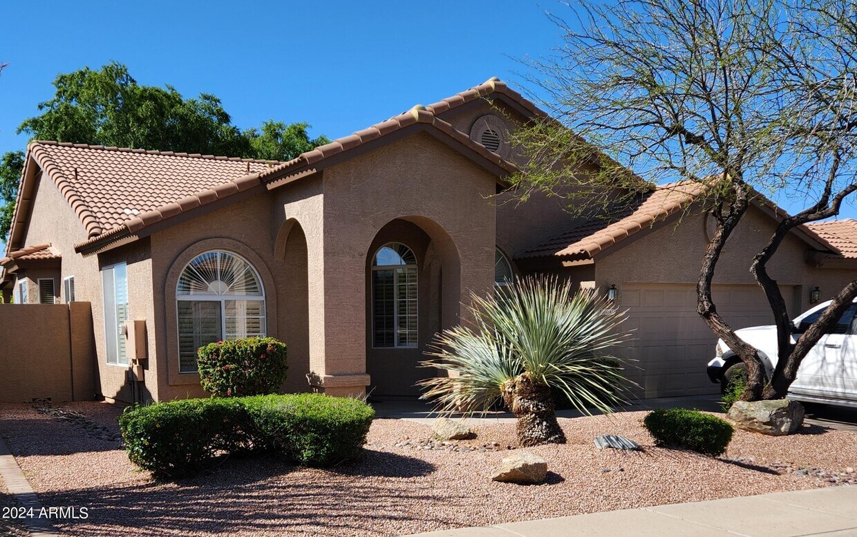 Foto principal - 4545 E Rowel Rd