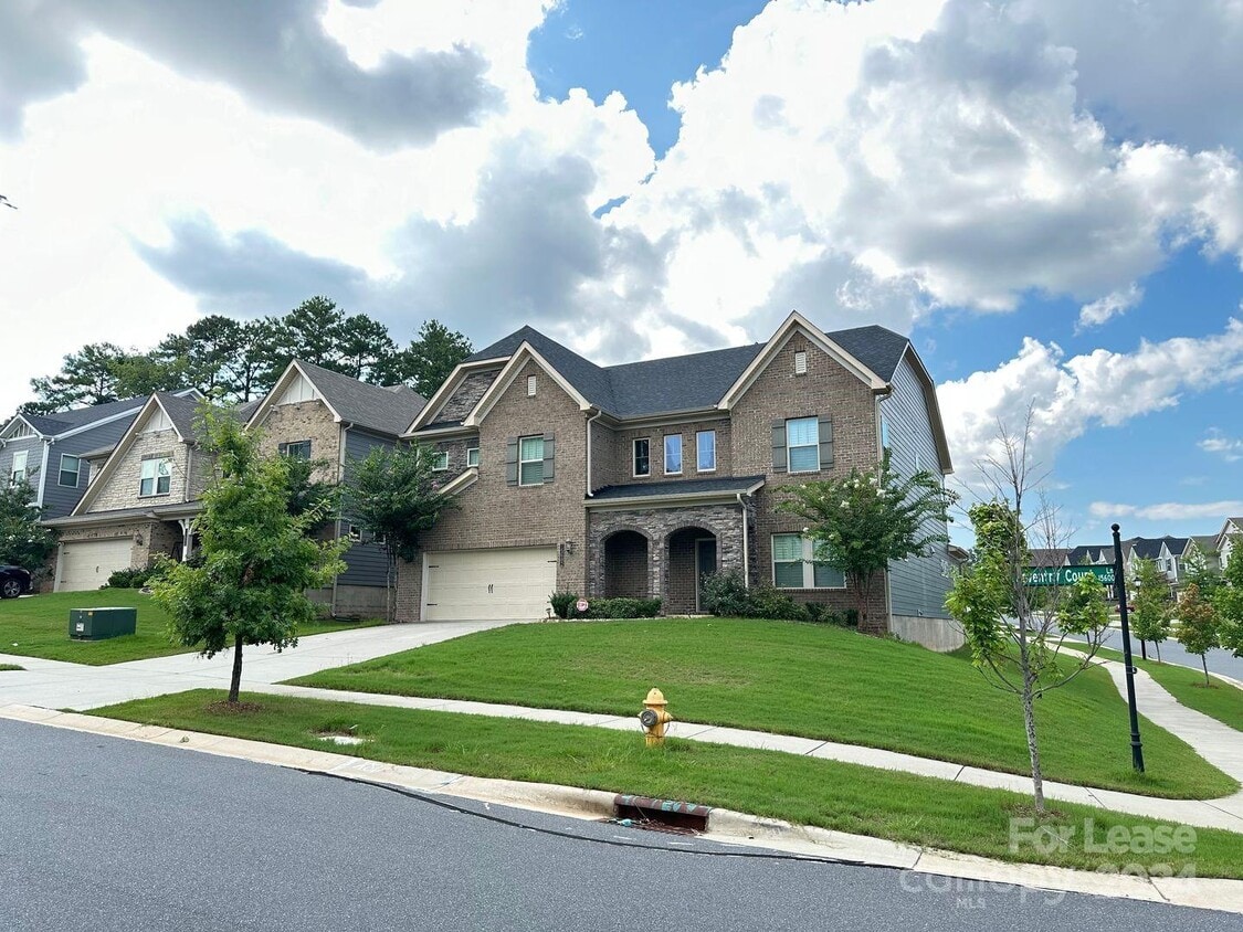 Primary Photo - 15602 Coventry Ct Ln