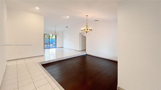 Foto del edificio - 11490 SW 24th St