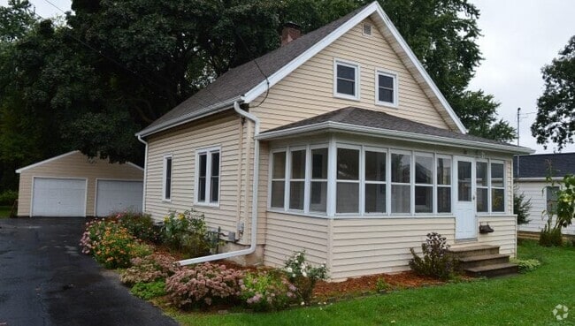 Building Photo - 110 Dempsey Rd