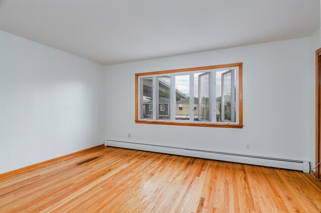 Foto del edificio - 180 W 3rd St