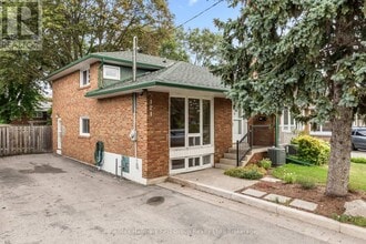 Building Photo - 121 Roywood Dr