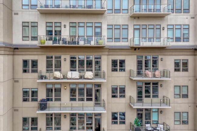 Foto del edificio - About This Property