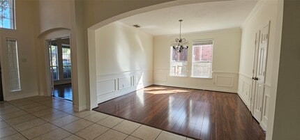 Building Photo - 6926 Sable River Dr