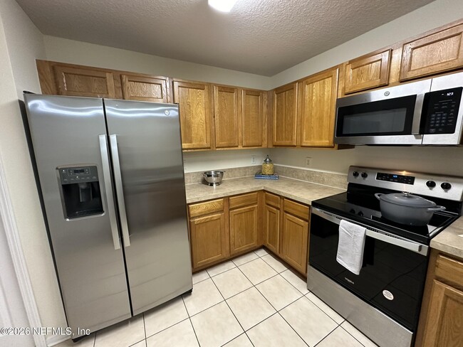 Foto del edificio - 6099 Maggies Cir