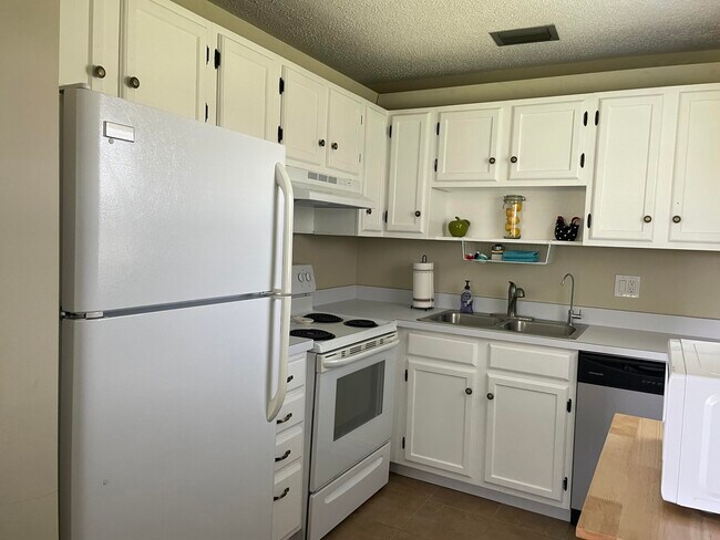 Foto del edificio - 88 Crooked Tree Ln