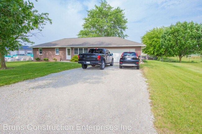 Building Photo - 3 br, 2 bath House - 6813 Hellwarth Road
