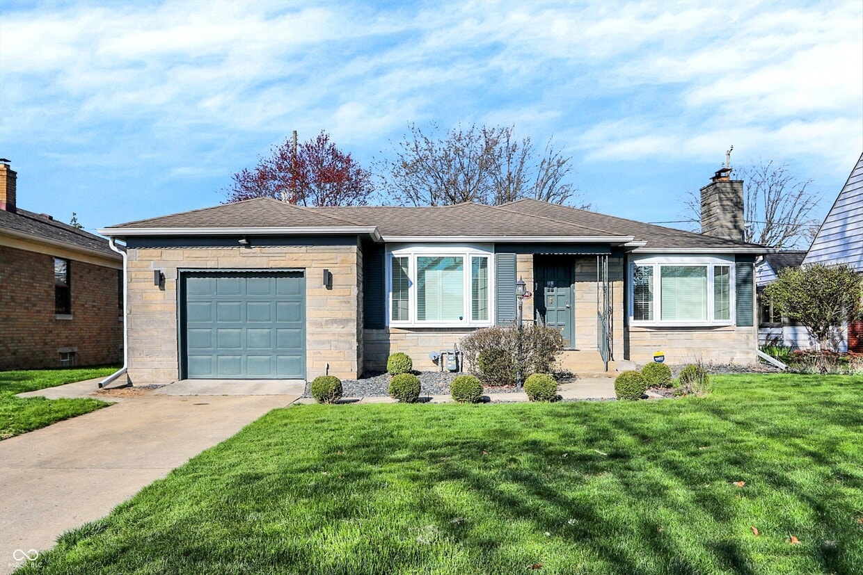 Foto principal - 1240 N Irvington Ave