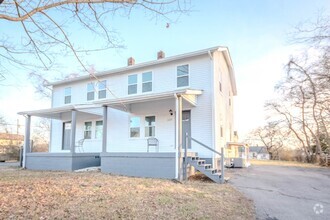 Building Photo - 1229 8th St