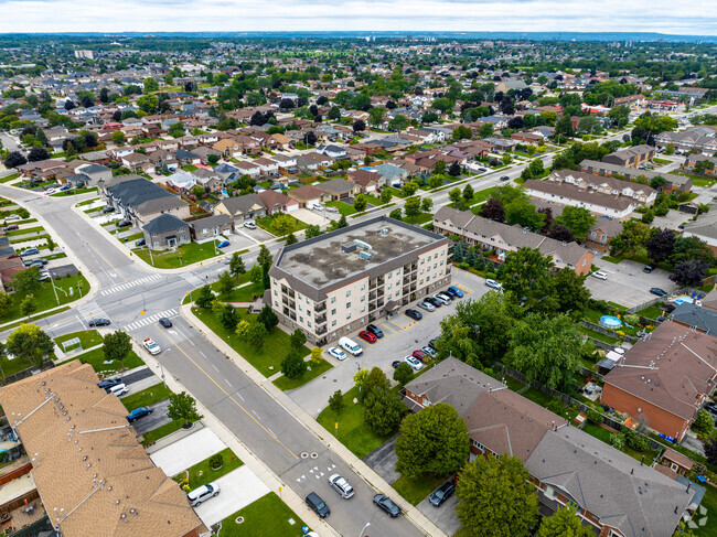 Aerial Photo - Royal Vista Gardens